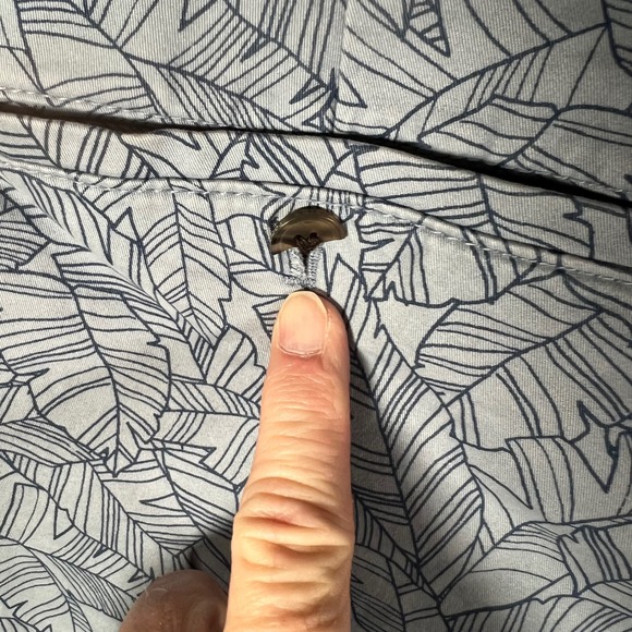 Tommy Hilfiger Mens 36 Blue Tropical Palm Leaf Chino Shorts Beach Summer Preppy - Picture 4 of 13